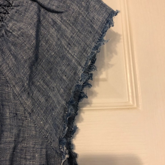 Sanctuary “Girly Vintage” Chambray Top EUC - Picture 6 of 7